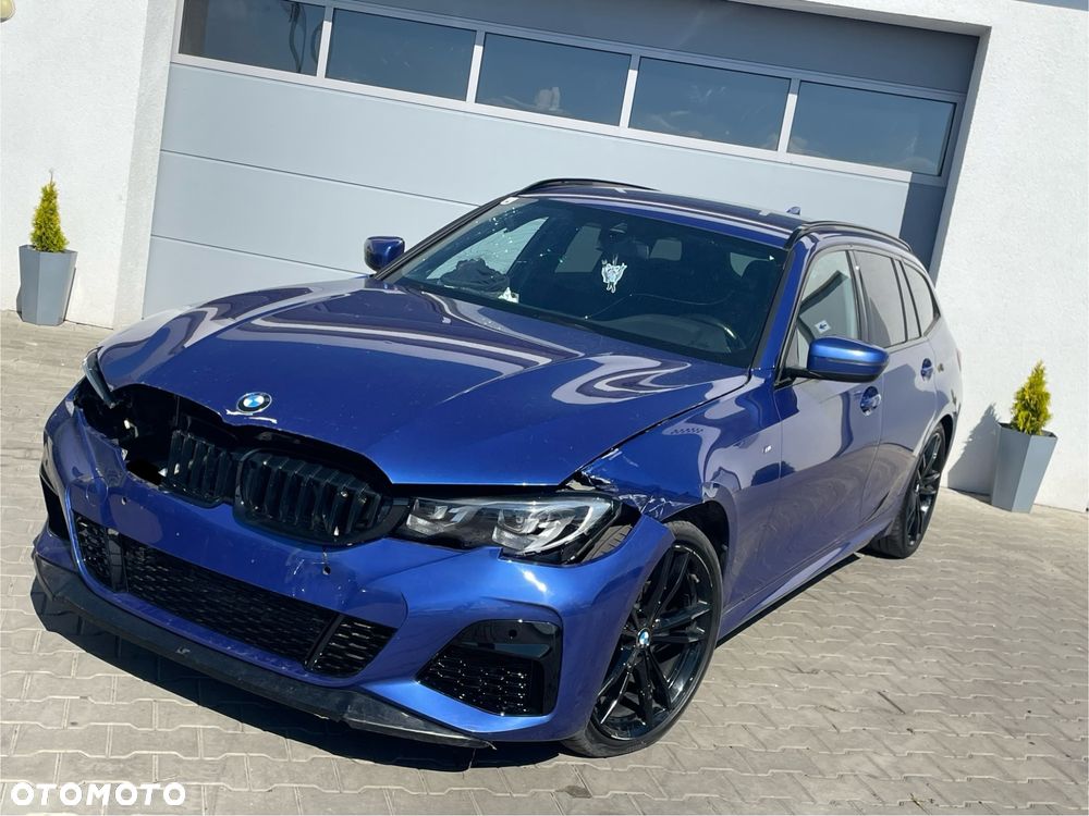 BMW Seria 3 320d Touring xDrive - 2