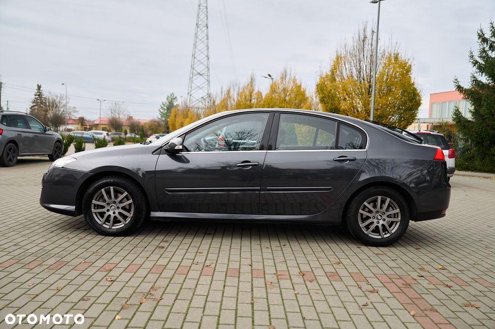Renault Laguna ENERGY dCi 130 FAP Start & Stop Paris - 9