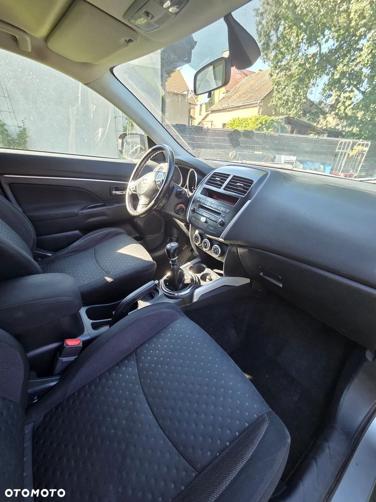 Mitsubishi ASX 1.8 DID Inform - 18