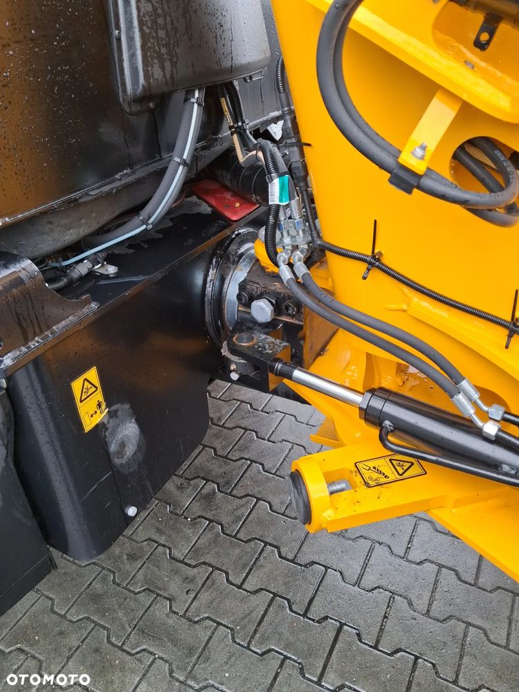JCB TM 320 S AGRI - 11