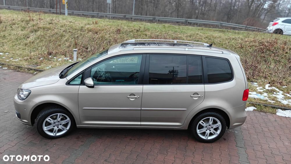 Volkswagen Touran 2.0 TDI Highline DSG - 6