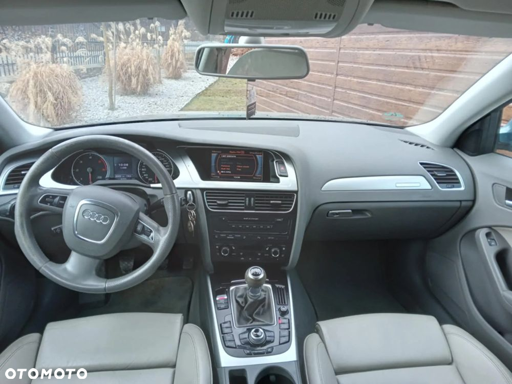 Audi A4 Avant 3.0 TDI DPF quattro Ambiente - 13