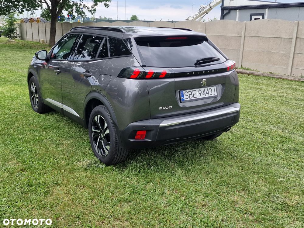 Peugeot 2008 1.5 BlueHDi Allure S&S EAT8 - 4
