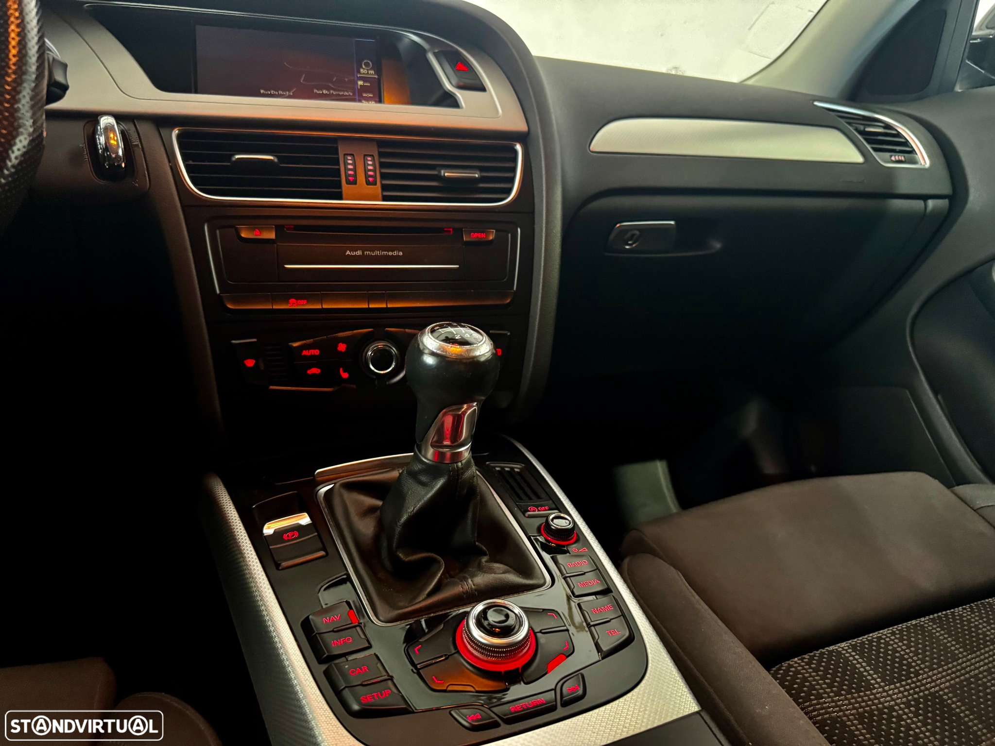 Audi A4 Avant 2.0 TDI Business Line Sport - 15