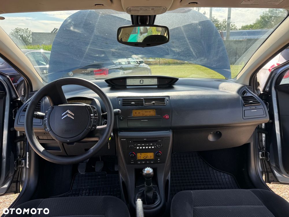 Citroën C4 1.6 16V Exclusive - 11
