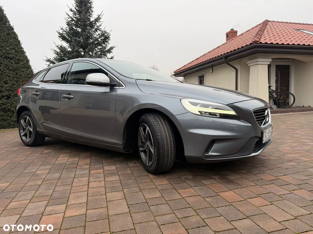 Volvo V40 D3 Momentum - 28