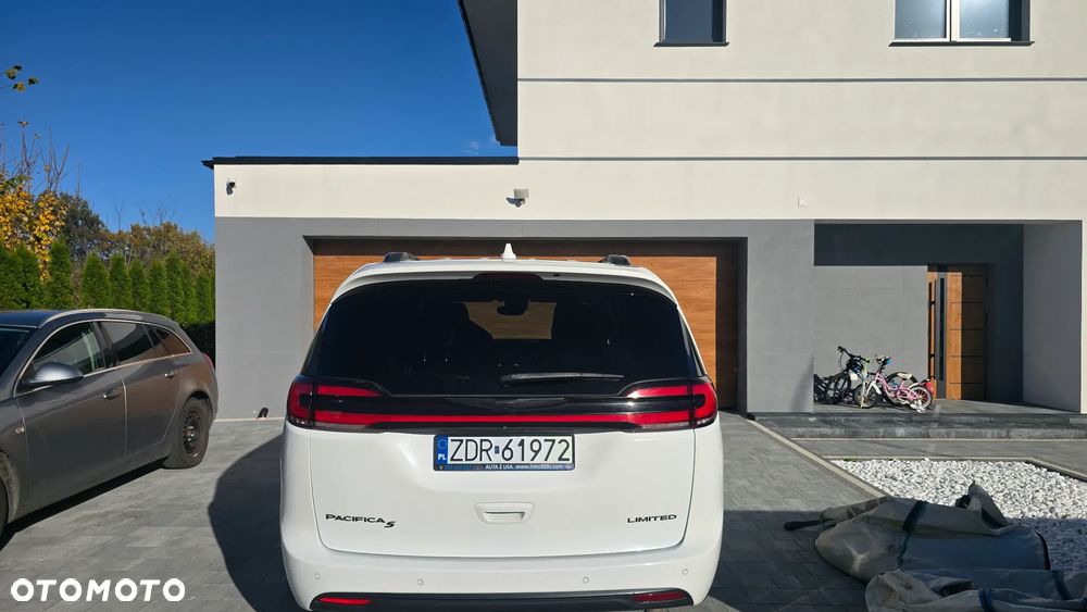 Chrysler Pacifica - 6