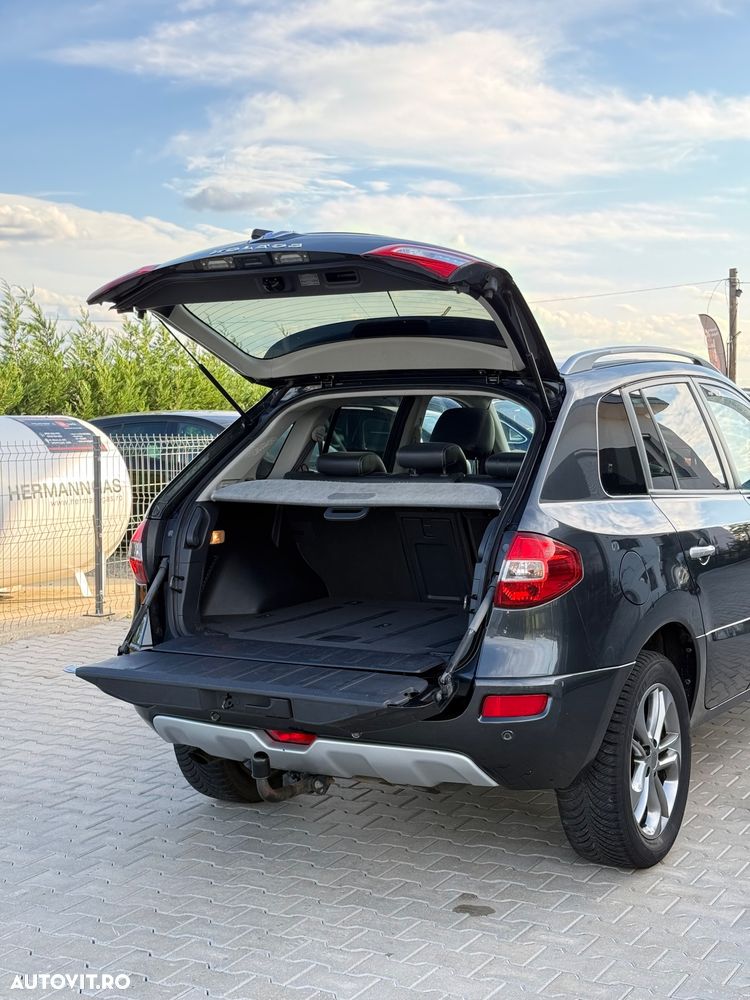 Renault Koleos dCi 150 FAP 4x4 Aut. Night and Day - 6
