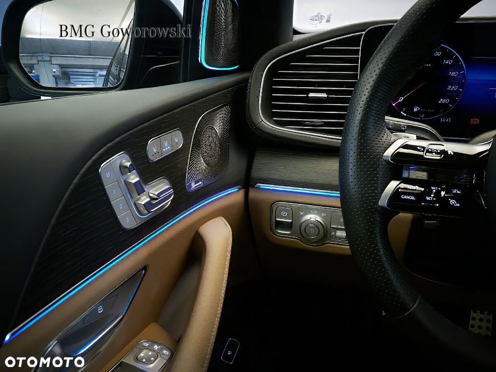 Mercedes-Benz GLS - 24