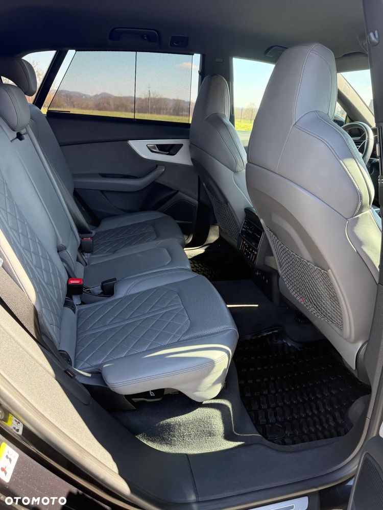 Audi SQ8 - 12