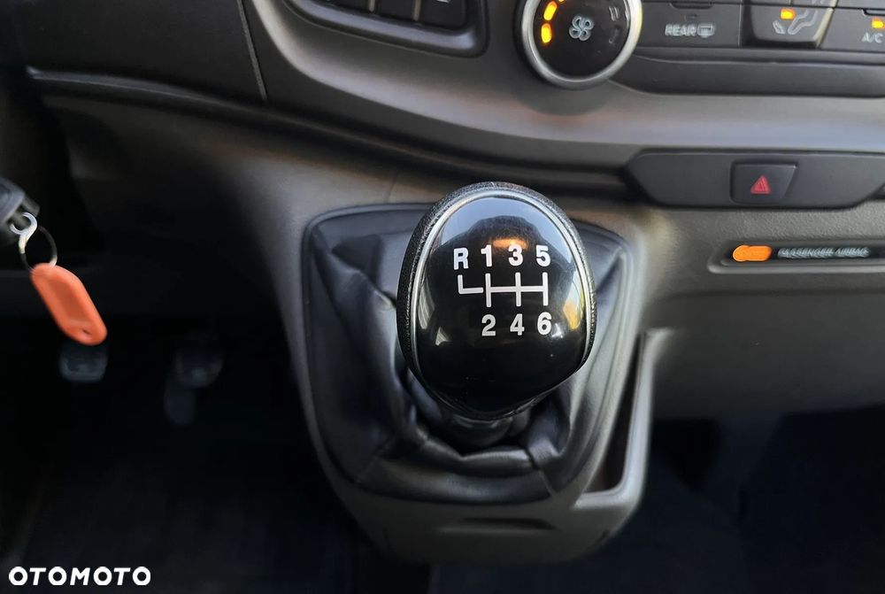 Ford Transit Custom - 16