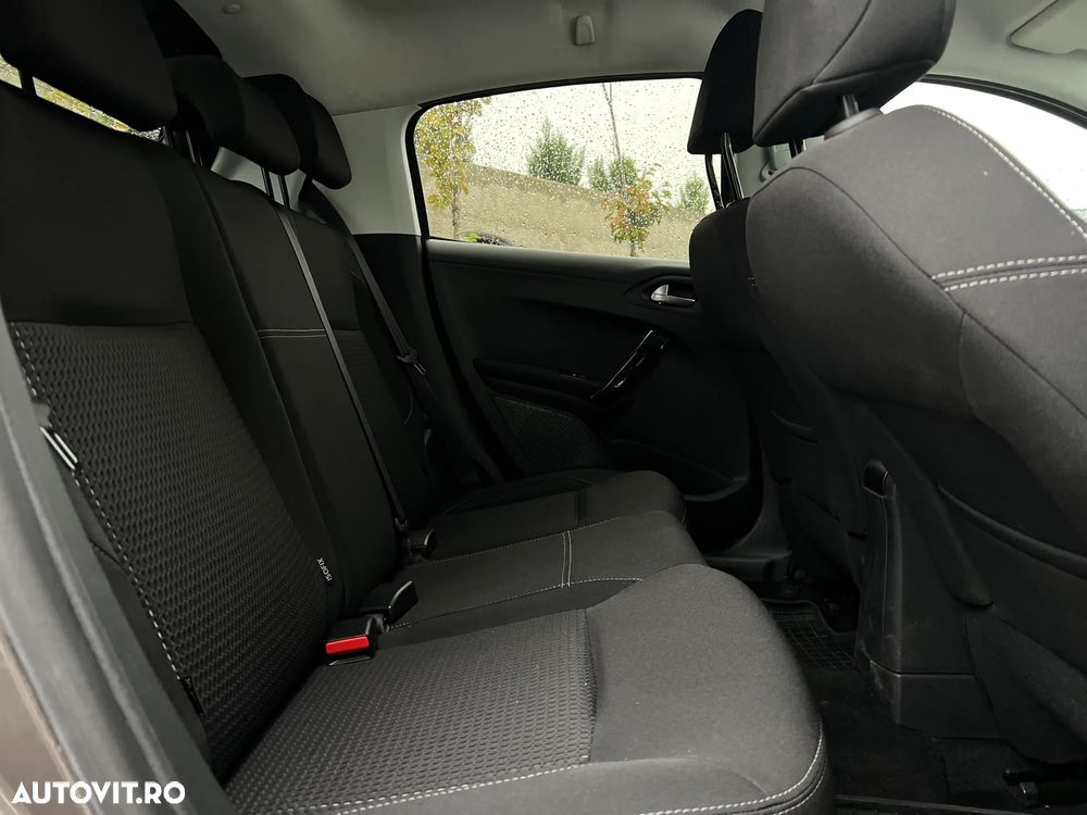 Peugeot 208 PureTech 110 Stop & Start Allure - 7