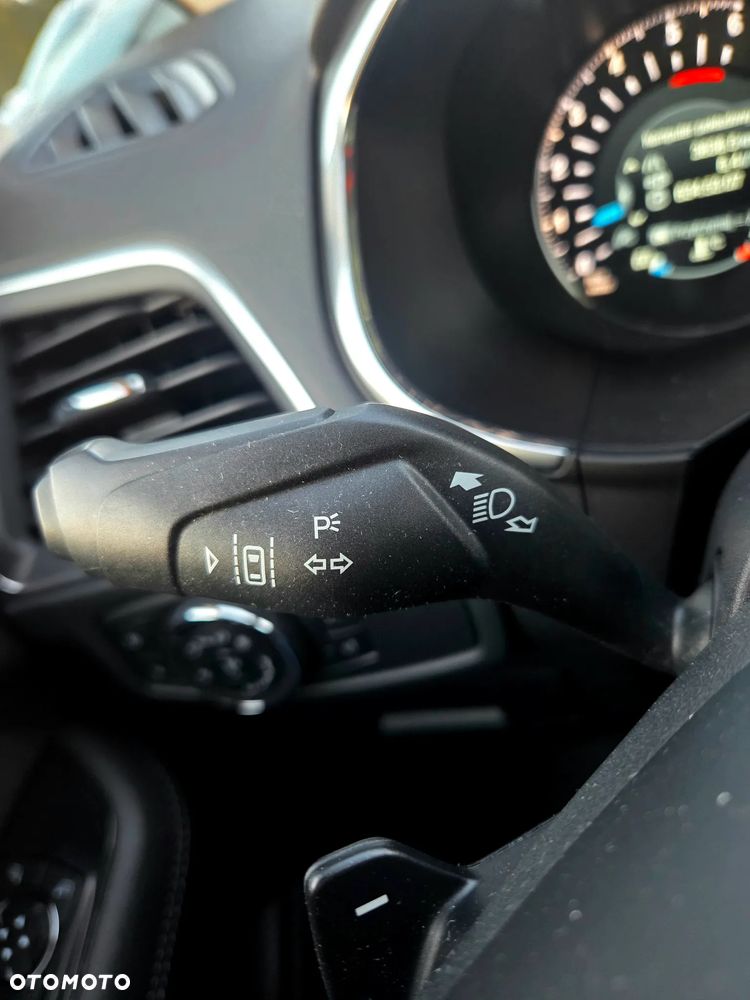 Ford S-Max - 18