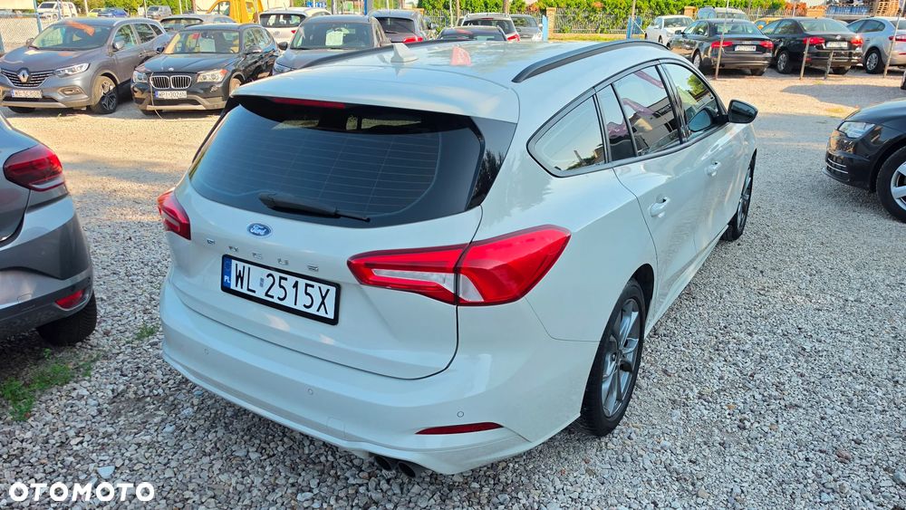 Ford Focus 1.5 EcoBoost ST-Line - 4