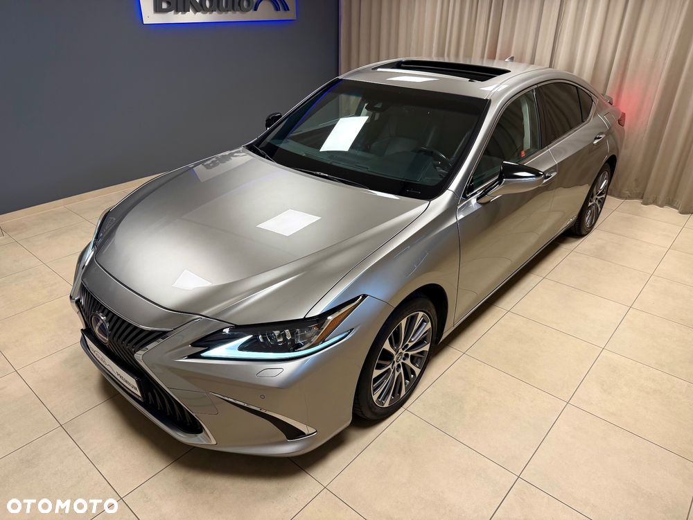 Lexus ES 300h Business Edition + - 2