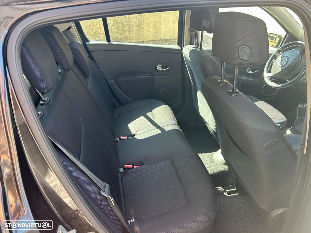 Renault Clio 1.5 dCi Confort - 5