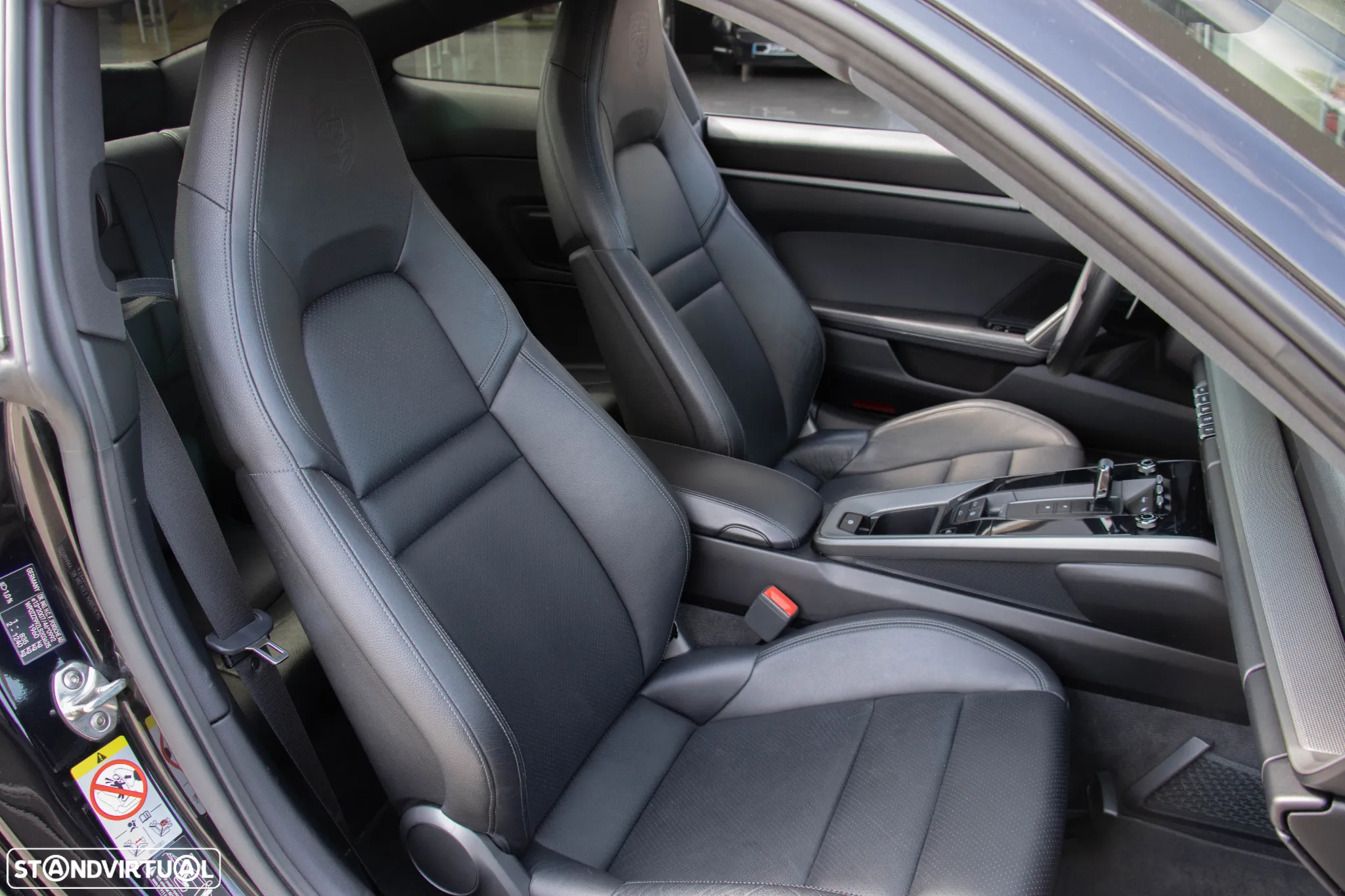 Porsche 911 (992) Carrera PDK - 45