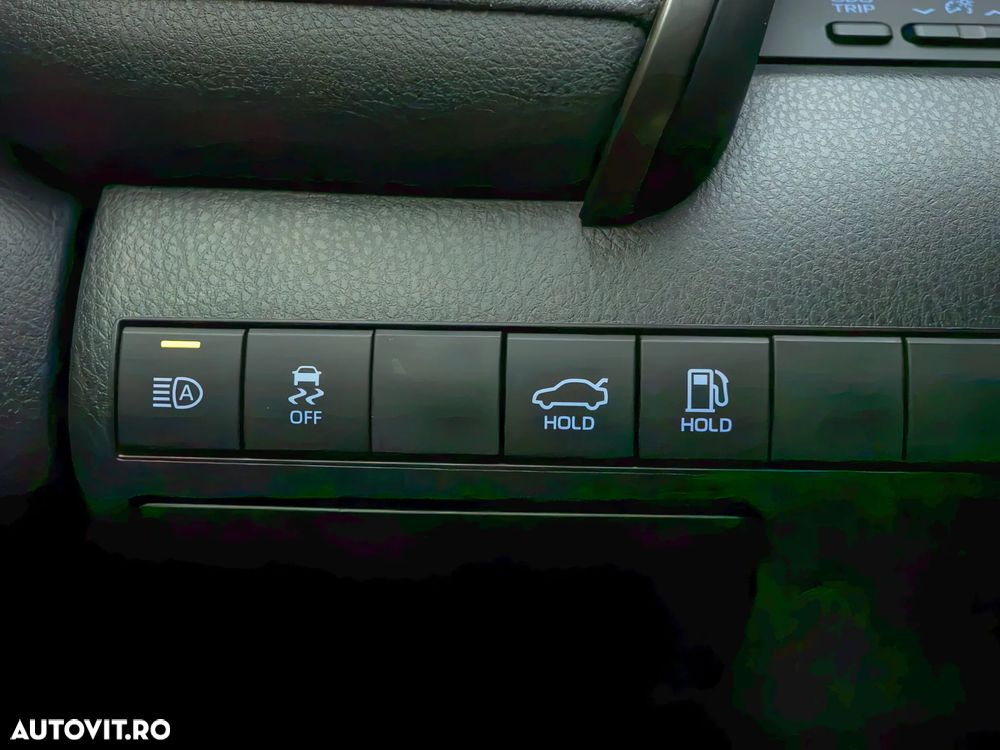 Toyota Camry 2.5 Dynamic - 36