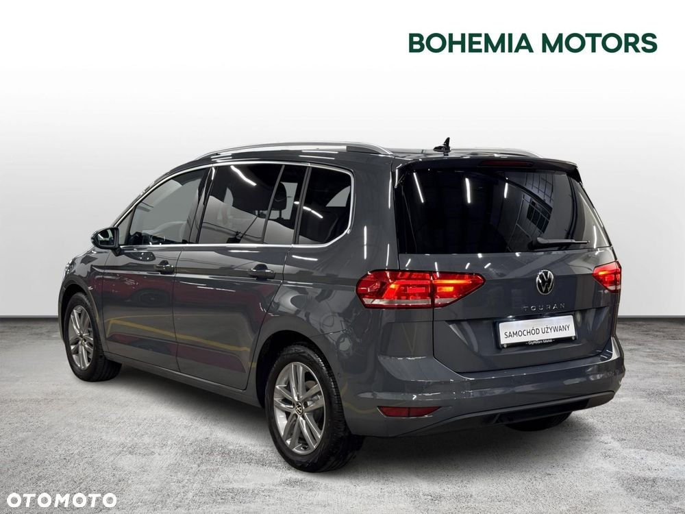 Volkswagen Touran - 3