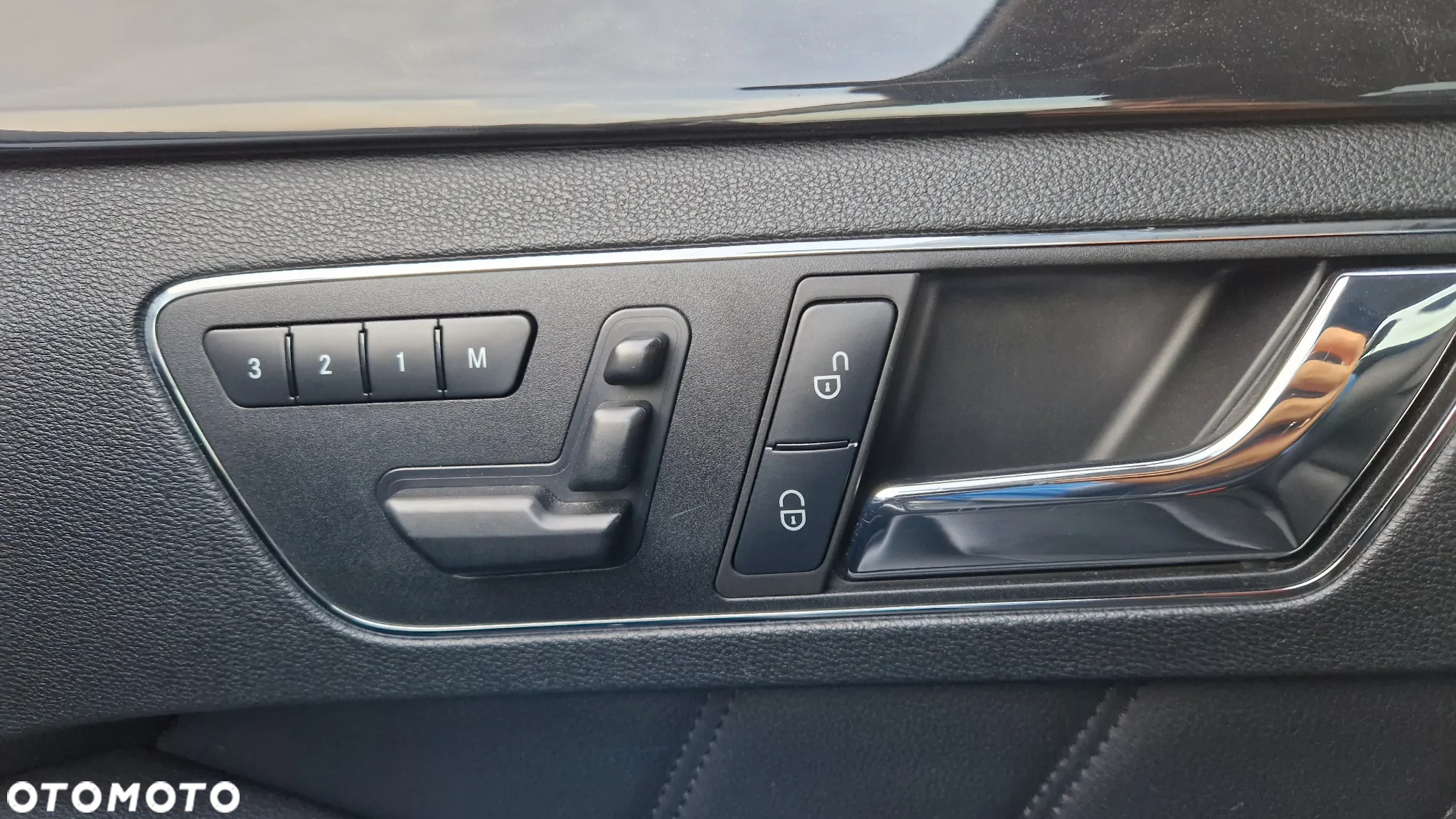 Mercedes-Benz Klasa E 200 T Kompressor Automatik Avantgarde - 24