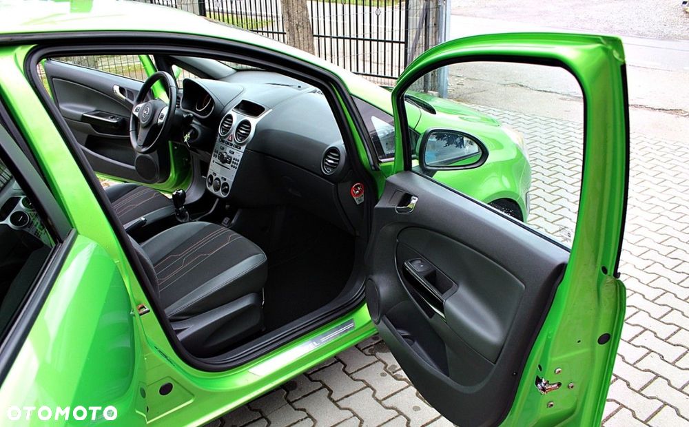 Opel Corsa - 17