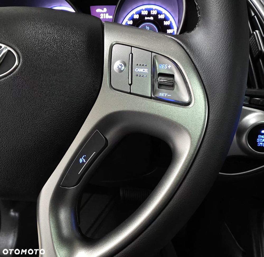 Hyundai ix35 2.0 CRDi 4WD Automatik Premium - 23