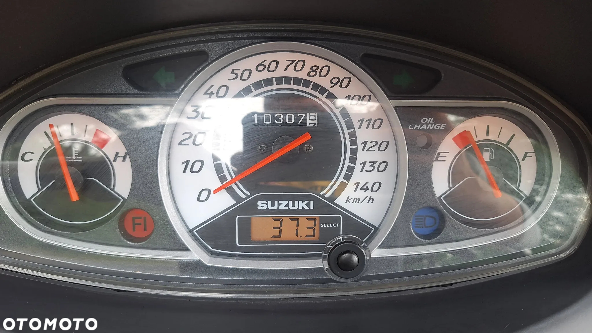 Suzuki Burgman - 5