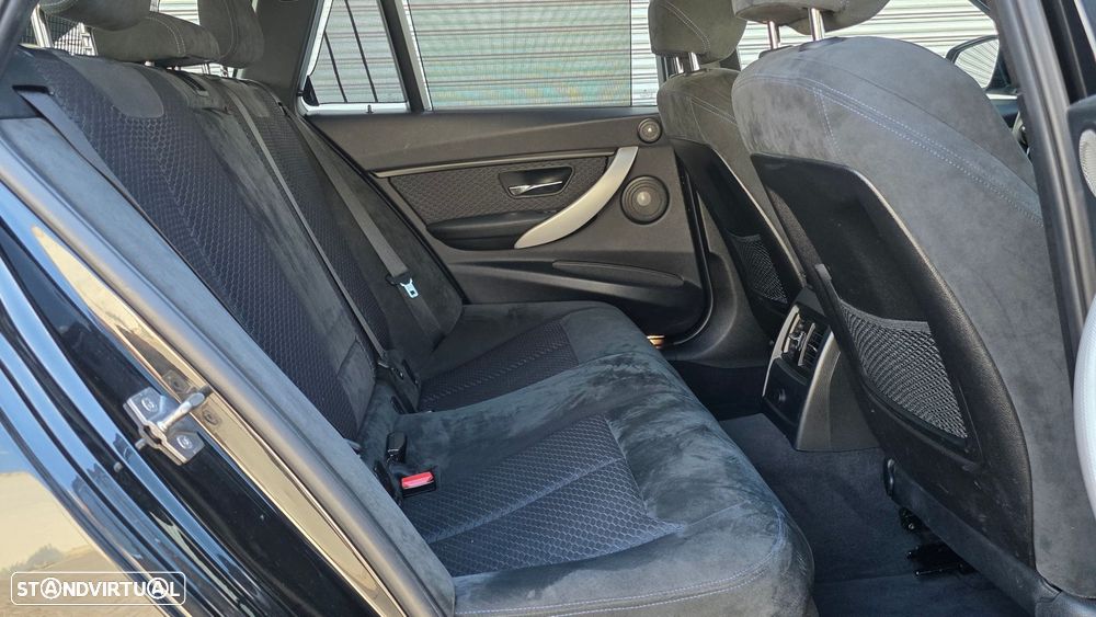 BMW 320 d Auto Pack M - 22