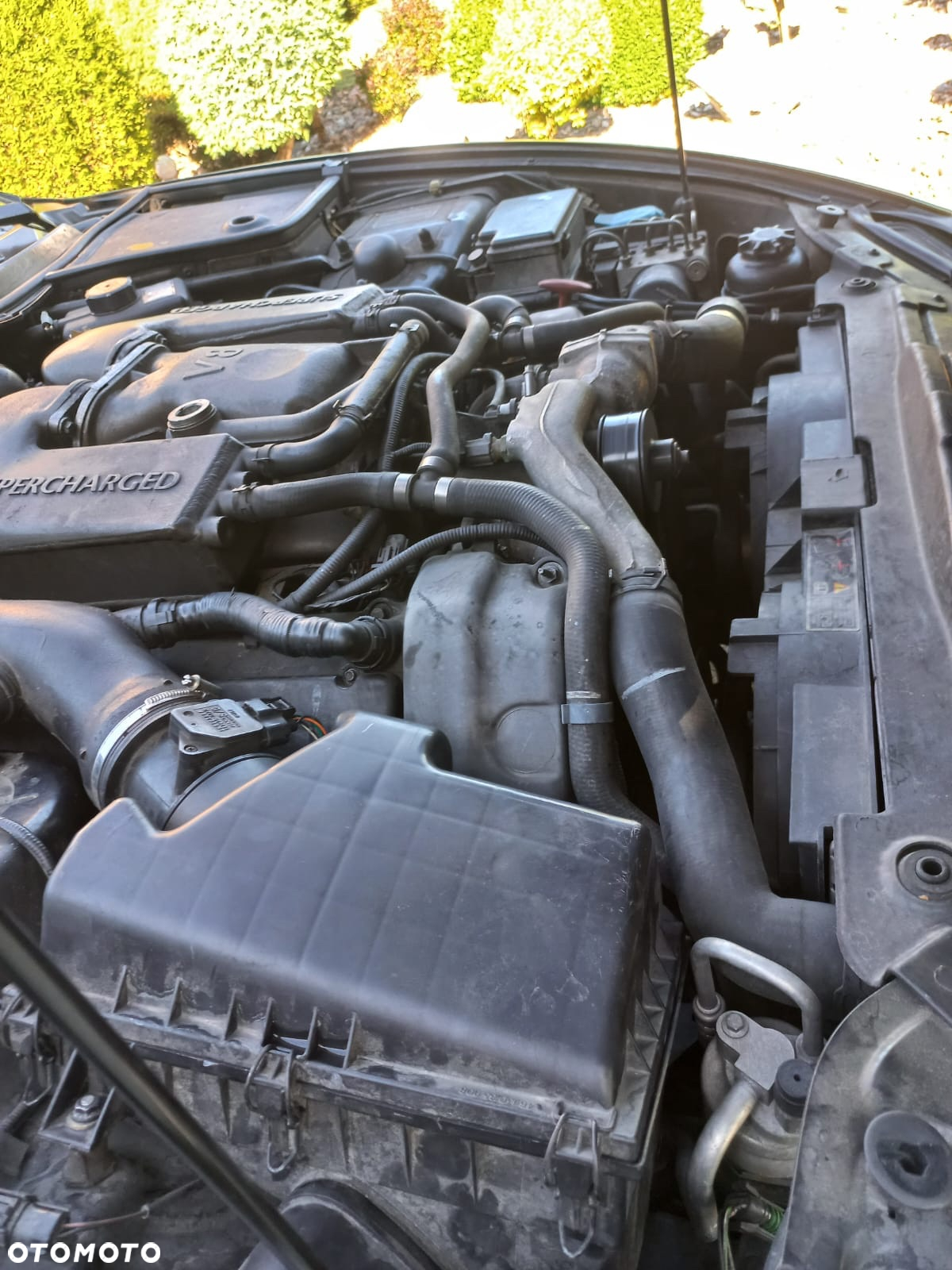 Jaguar XK8 XKR 4.0 - 12