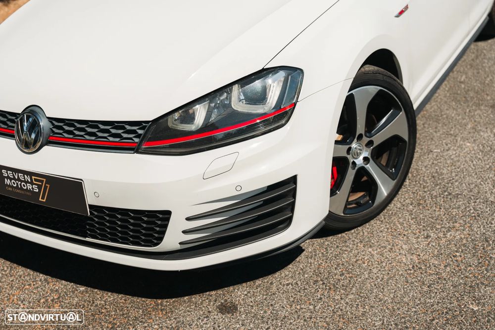 VW Golf 2.0 TSi GTi DSG Performance - 8