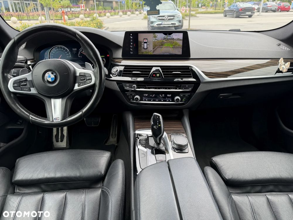 BMW Seria 5 520d xDrive Sport - 12