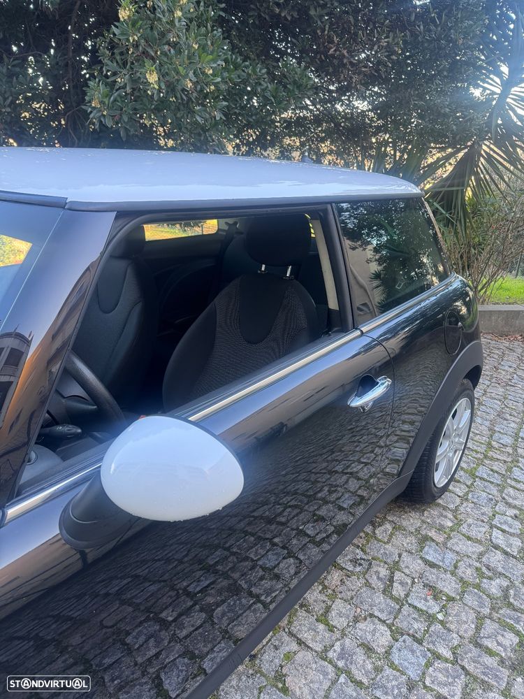 MINI 3 Portas One D - 4