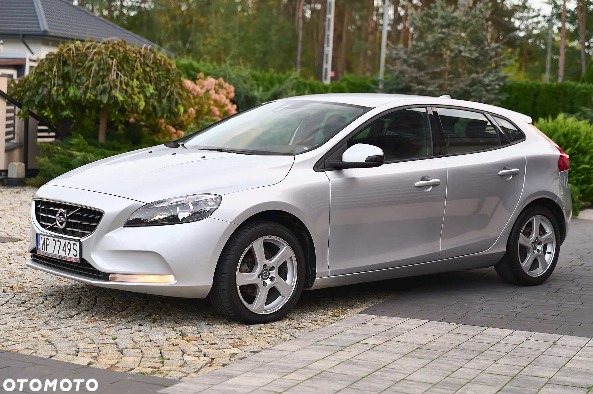 Volvo V40 D2 Momentum - 2