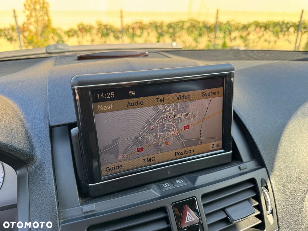 Mercedes-Benz Klasa C 200 T 7G-TRONIC Avantgarde Edition - 25