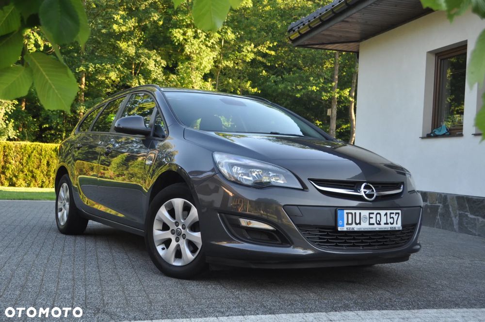 Opel Astra 1.4 Turbo Edition Sport - 2