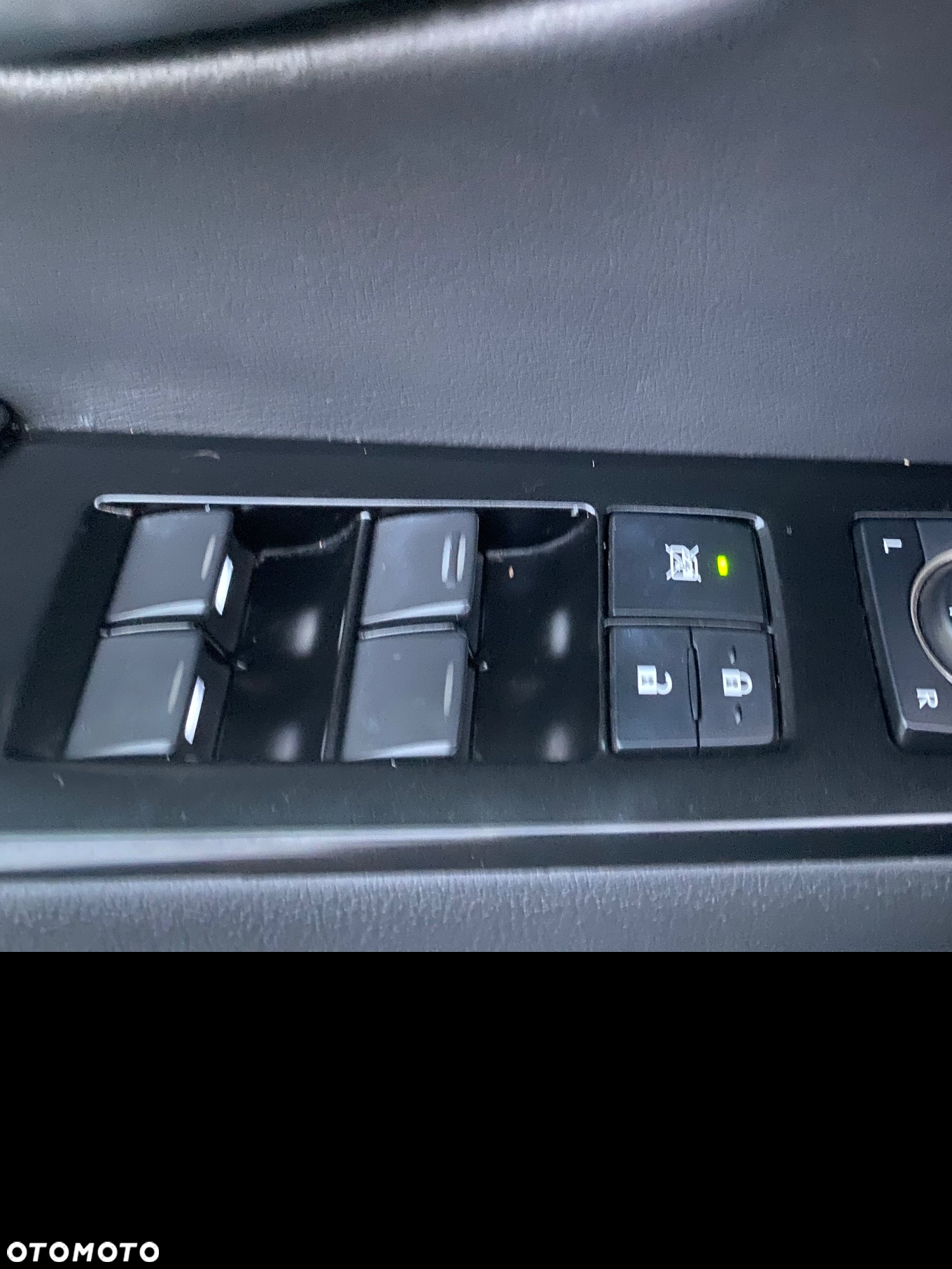 Lexus UX 250h GPF Business Edition 2WD - 32
