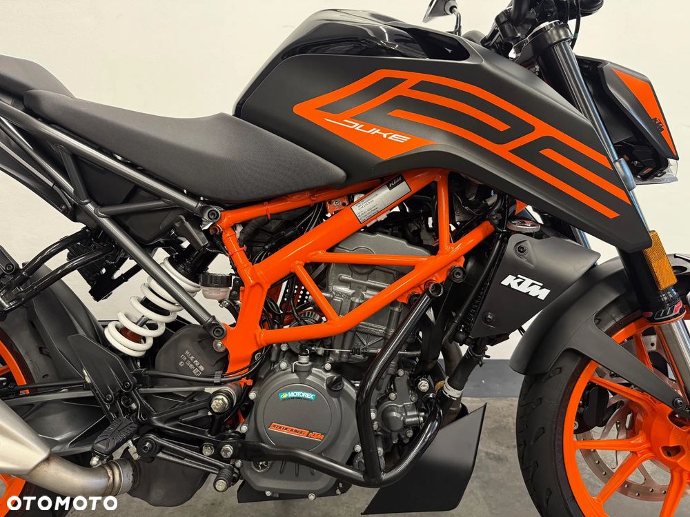 KTM Duke 125 - 11