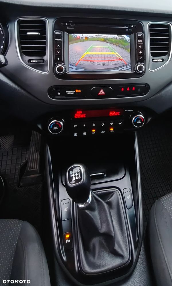 Kia Carens 1.7 CRDi M - 14