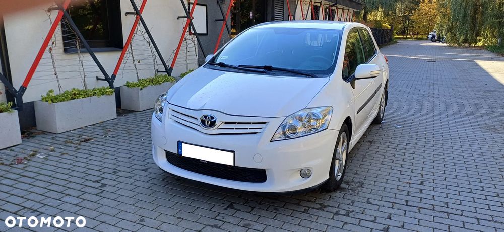 Toyota Auris - 15