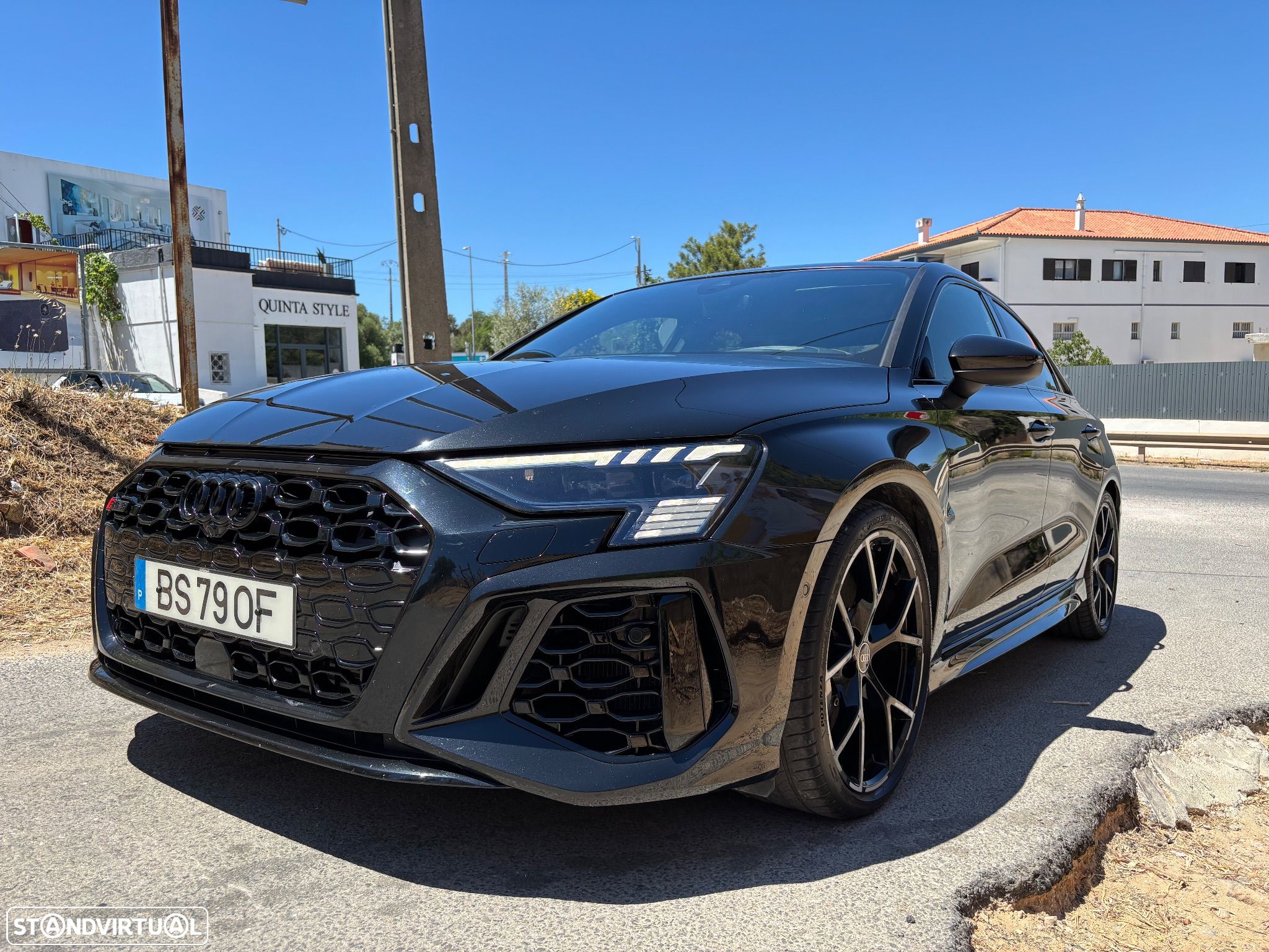 Audi RS3 Limousine - 1