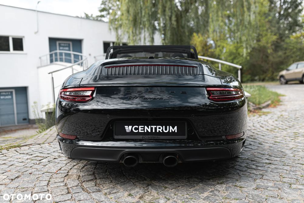 Porsche 911 Carrera S PDK - 9