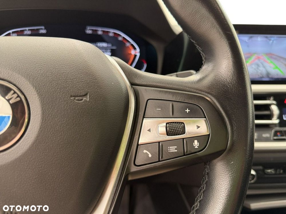 BMW Seria 3 - 23