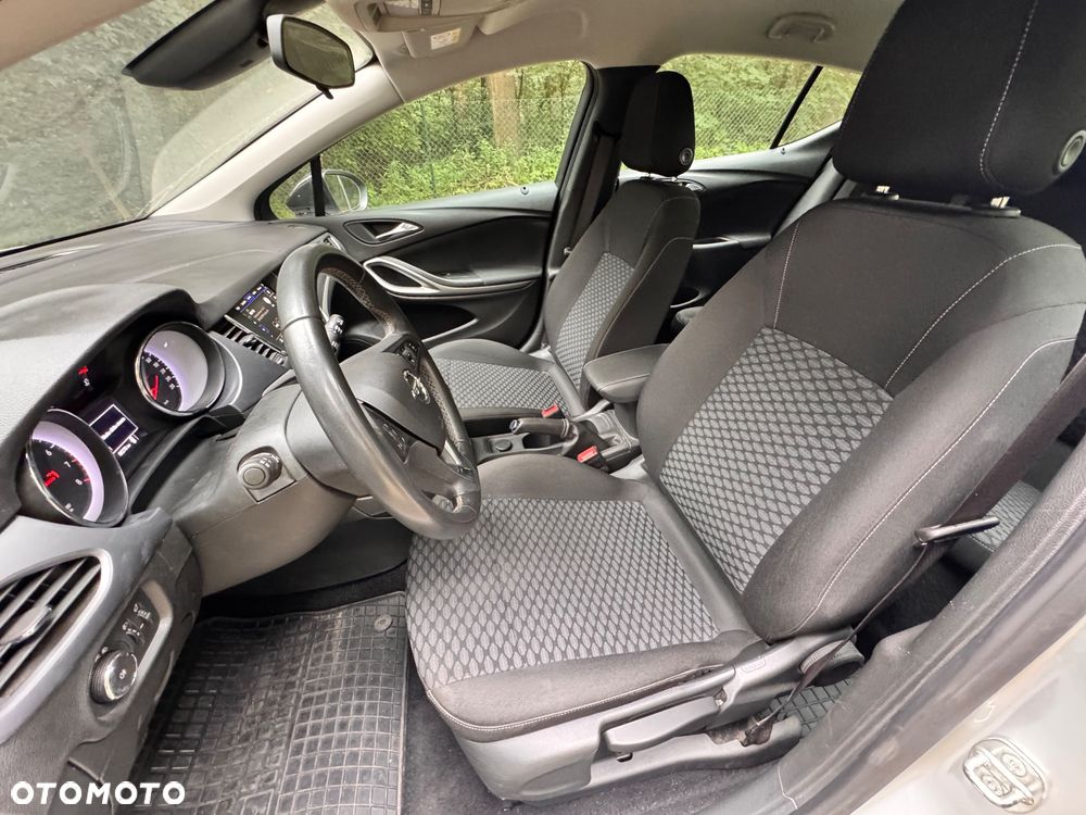 Opel Astra 1.2 T Edition S&S - 8