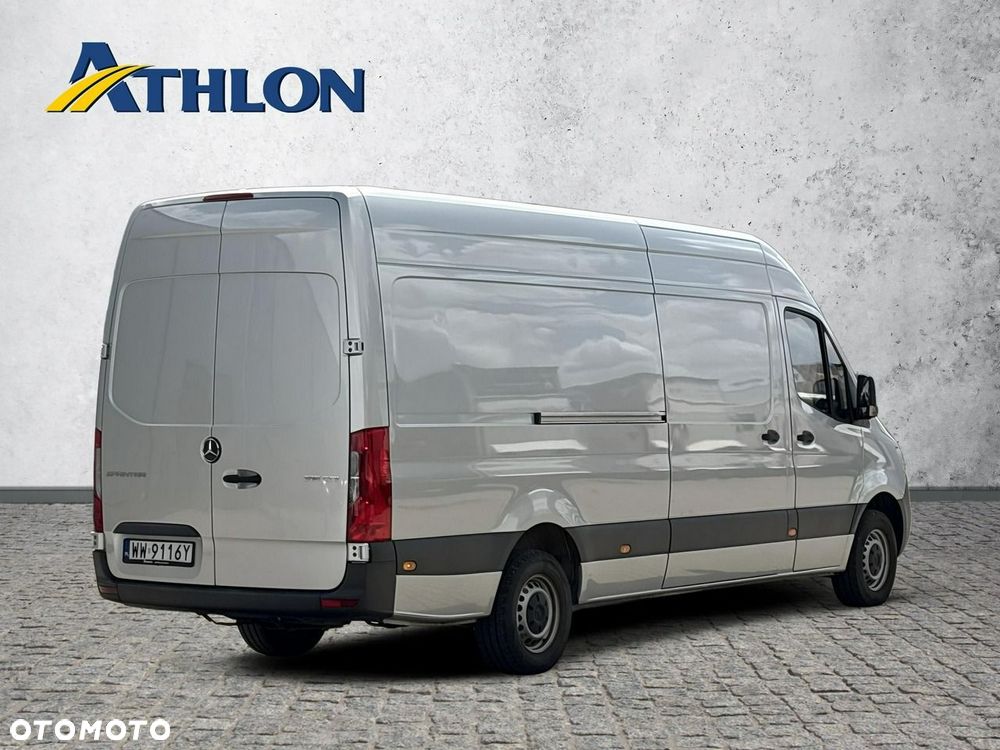 Mercedes-Benz Sprinter - 5