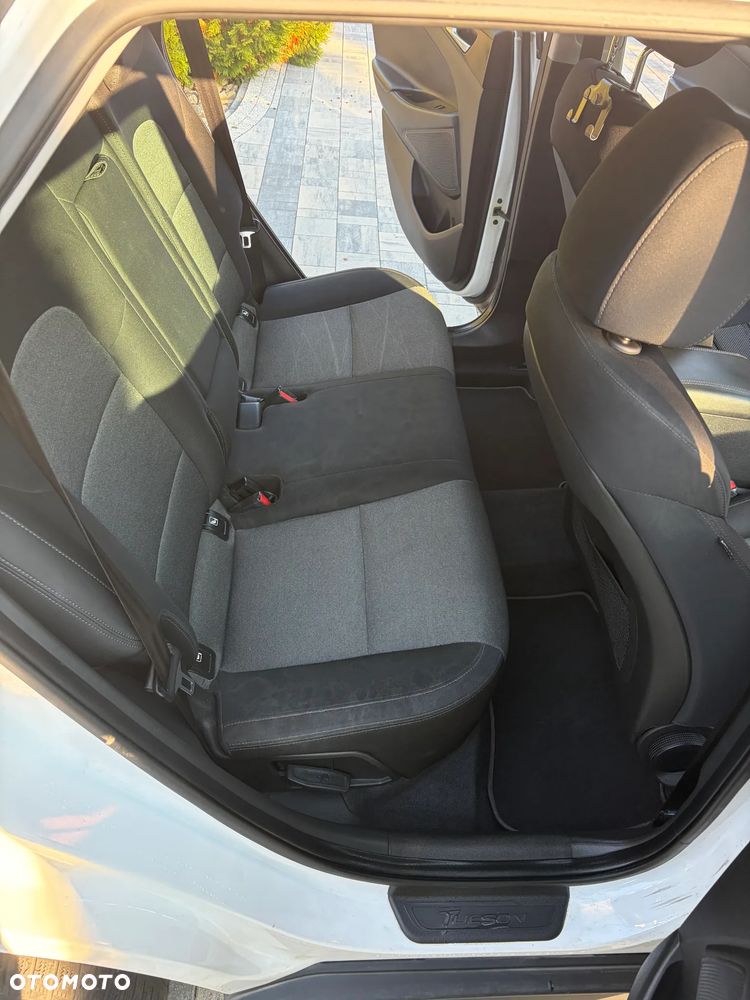 Hyundai Tucson - 2
