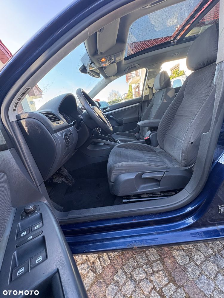 Volkswagen Golf 2.0 TDI DPF Comfortline - 14