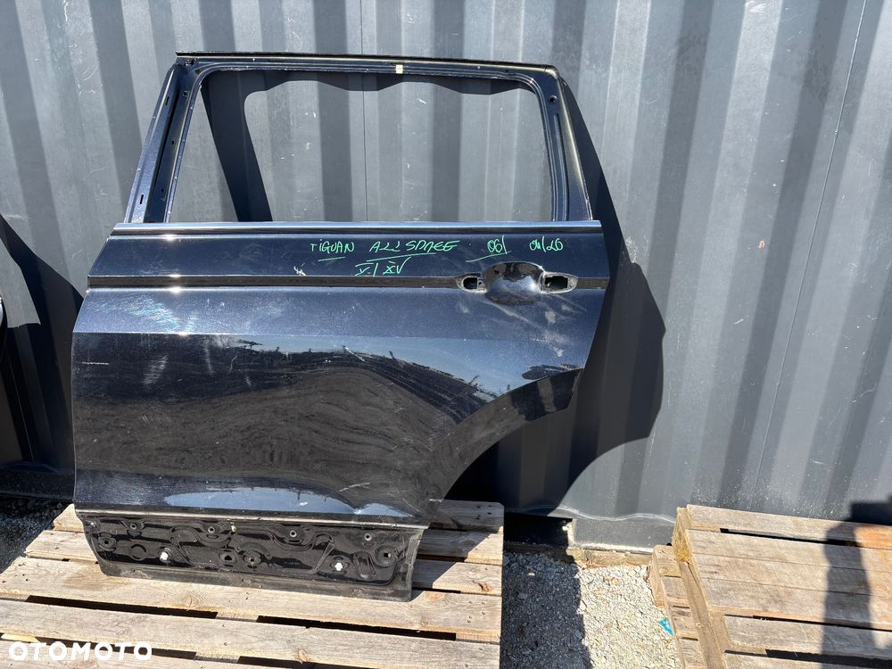 VW Tiguan II 5NN Allspsce drzwi tylne lewe - 1