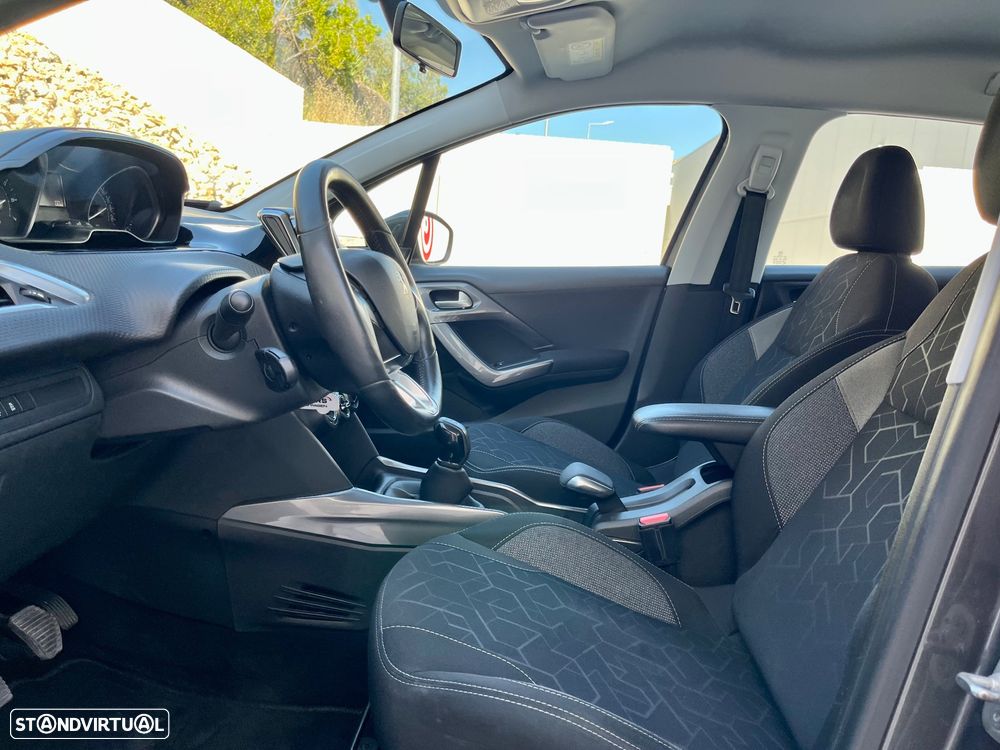 Peugeot 2008 - 6