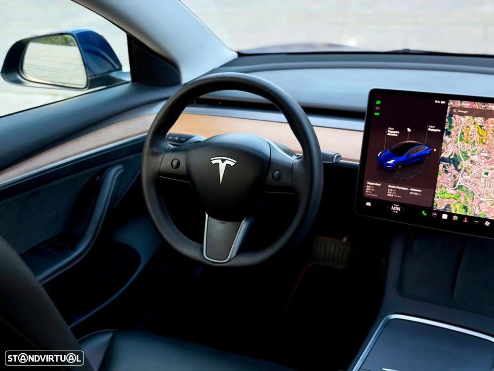 Tesla Model 3 - 15