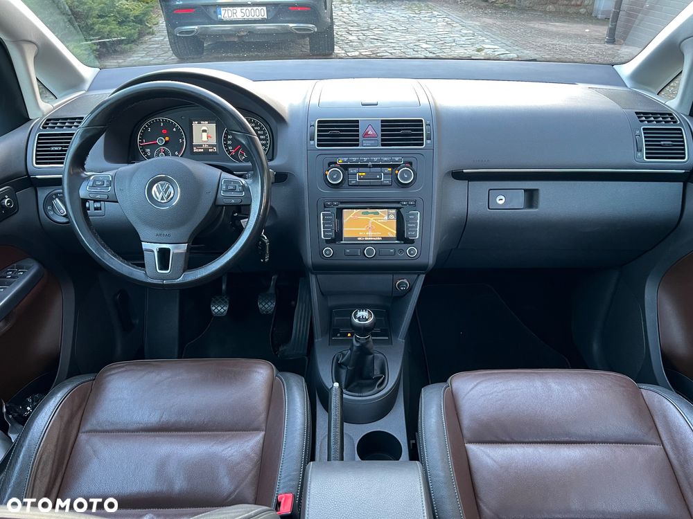 Volkswagen Touran 1.6 TDI DPF BlueMotion Technology Highline - 10